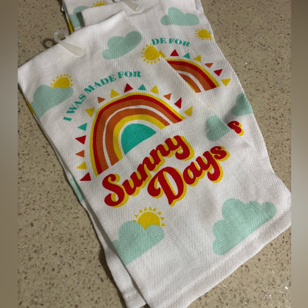 I was made for Sunny Days Kitchen Towels NWT